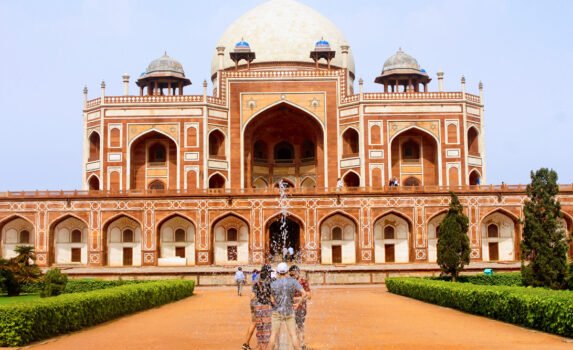 Unveiling the Golden Triangle: A 3-Day Adventure with Incredible Heritage Tours