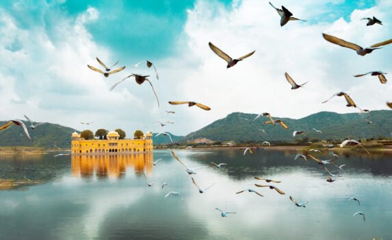 Unveiling the Golden Triangle: A 3-Day Adventure with Incredible Heritage Tours