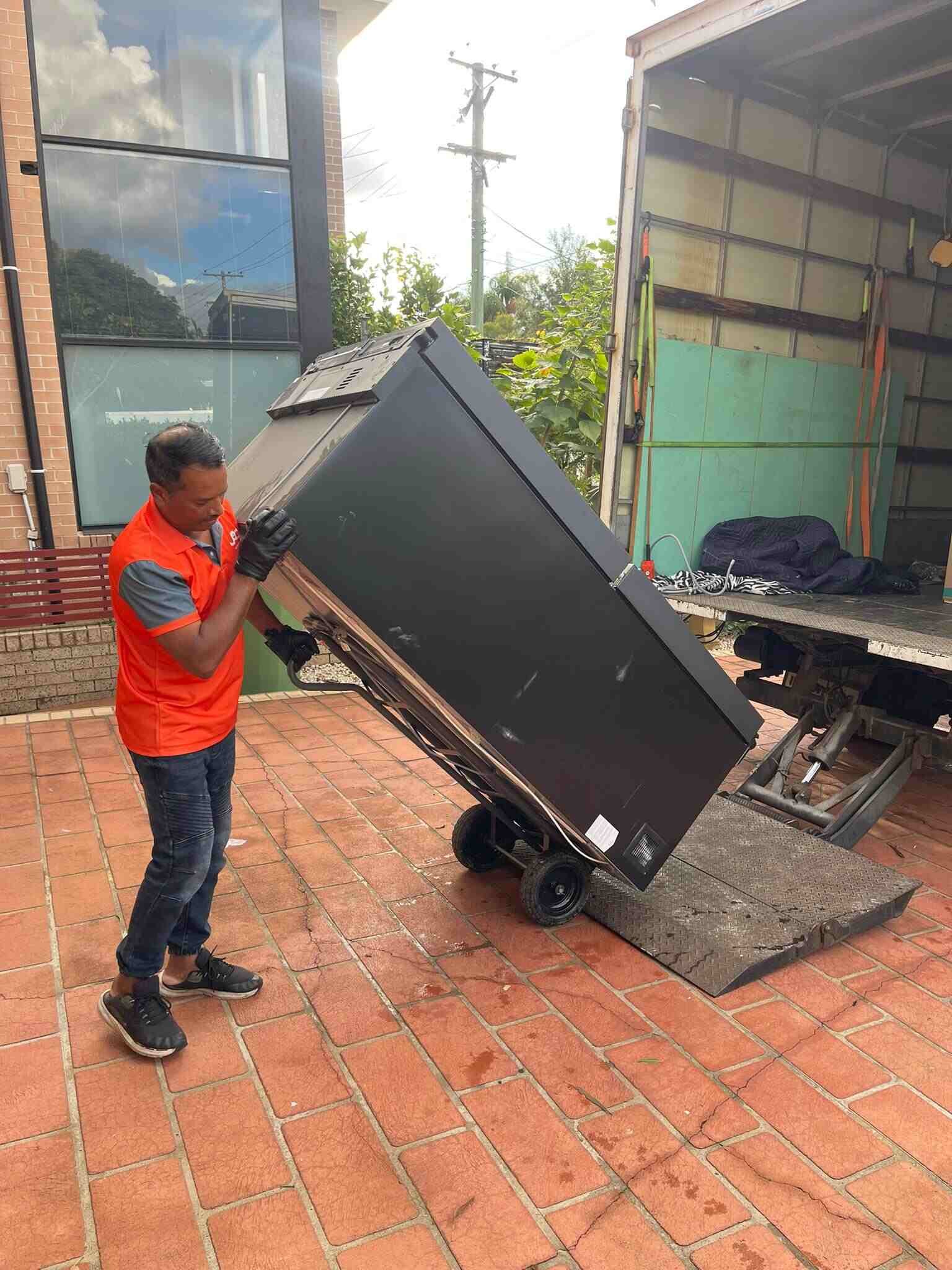 Best Removalists In Fairfield – JAC Removals