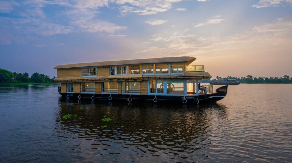 Houseboats in Alappuzha