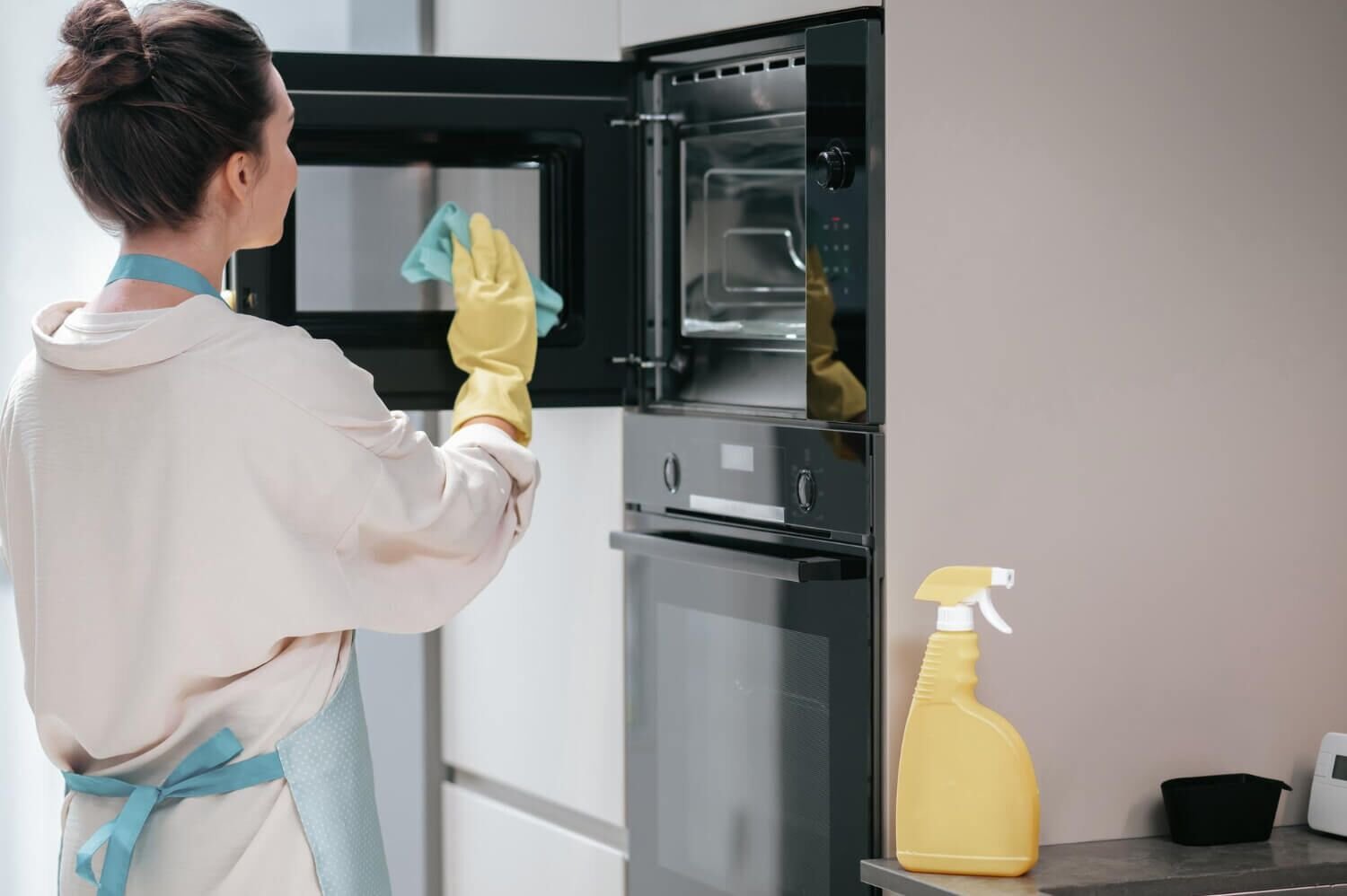 Essential Sanitisation & Disinfection for Commercial Kitchens