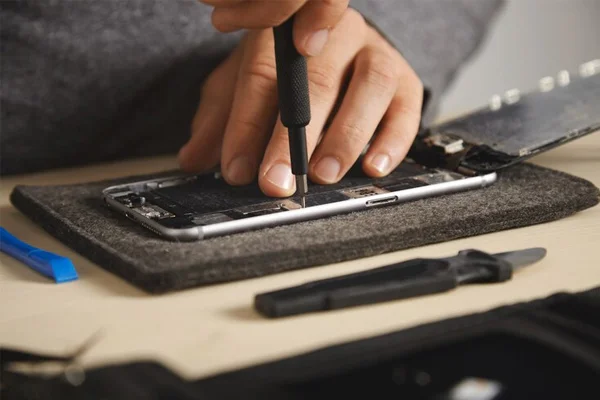 Get Back to Work Fast with Pro Laptop Screen Repair Service in Auckland