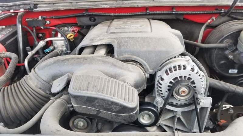 Chevy-Silverado-1500-Engine