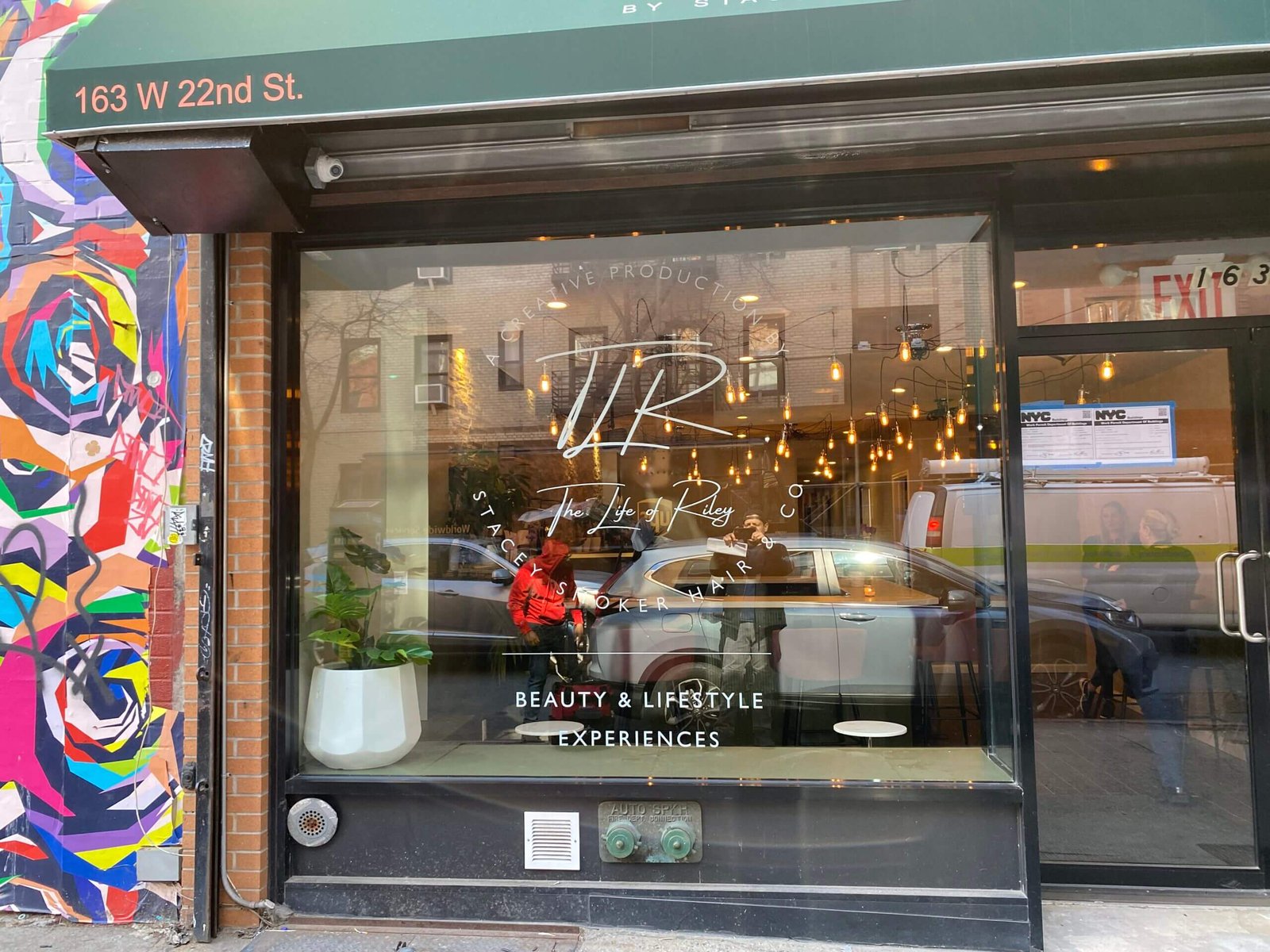 Vinyl Signs NYC – High-Impact Branding That Lasts