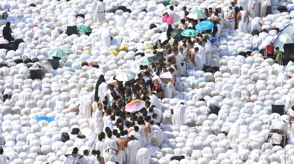 Best Value Umrah Packages from the UK for Families and Groups