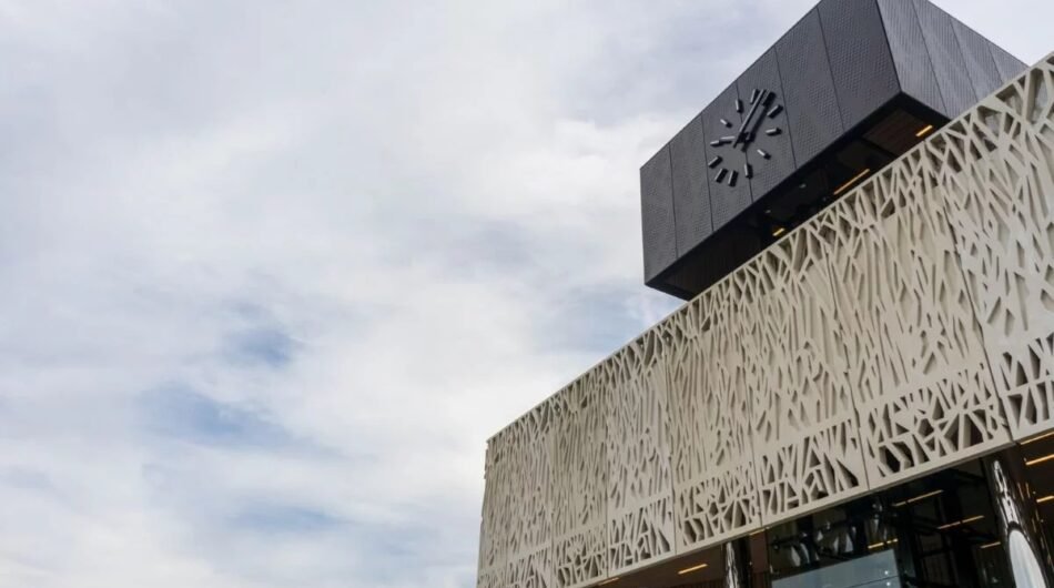 Custom Signs for Business in Indianapolis to Elevate Your Brand