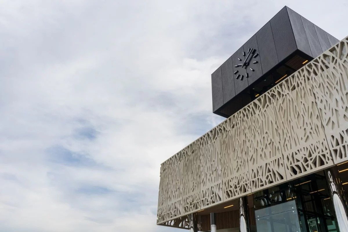 Custom Signs for Business in Indianapolis to Elevate Your Brand