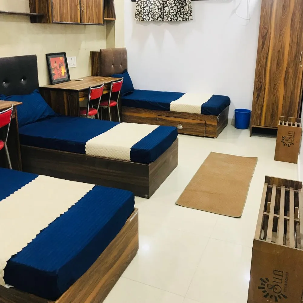 PG in North Campus Delhi for Female | Safe North Campus Hostel by Birdhouse