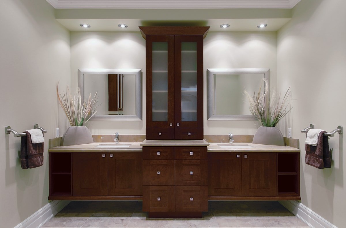 Stylish Custom Vanity Cabinets | InnVantage Group