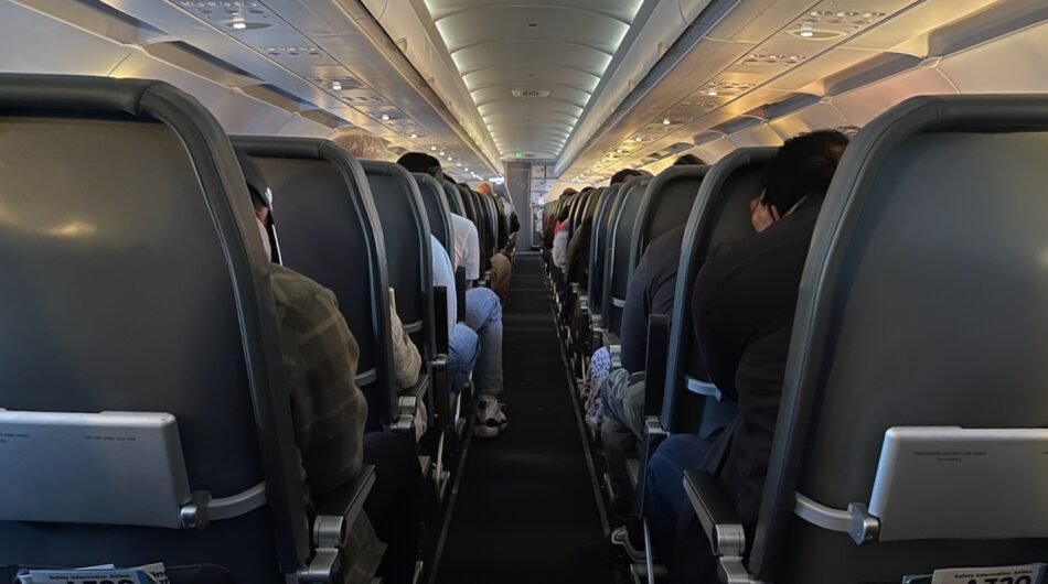 Frontier-Airlines-Spectacular-5-1