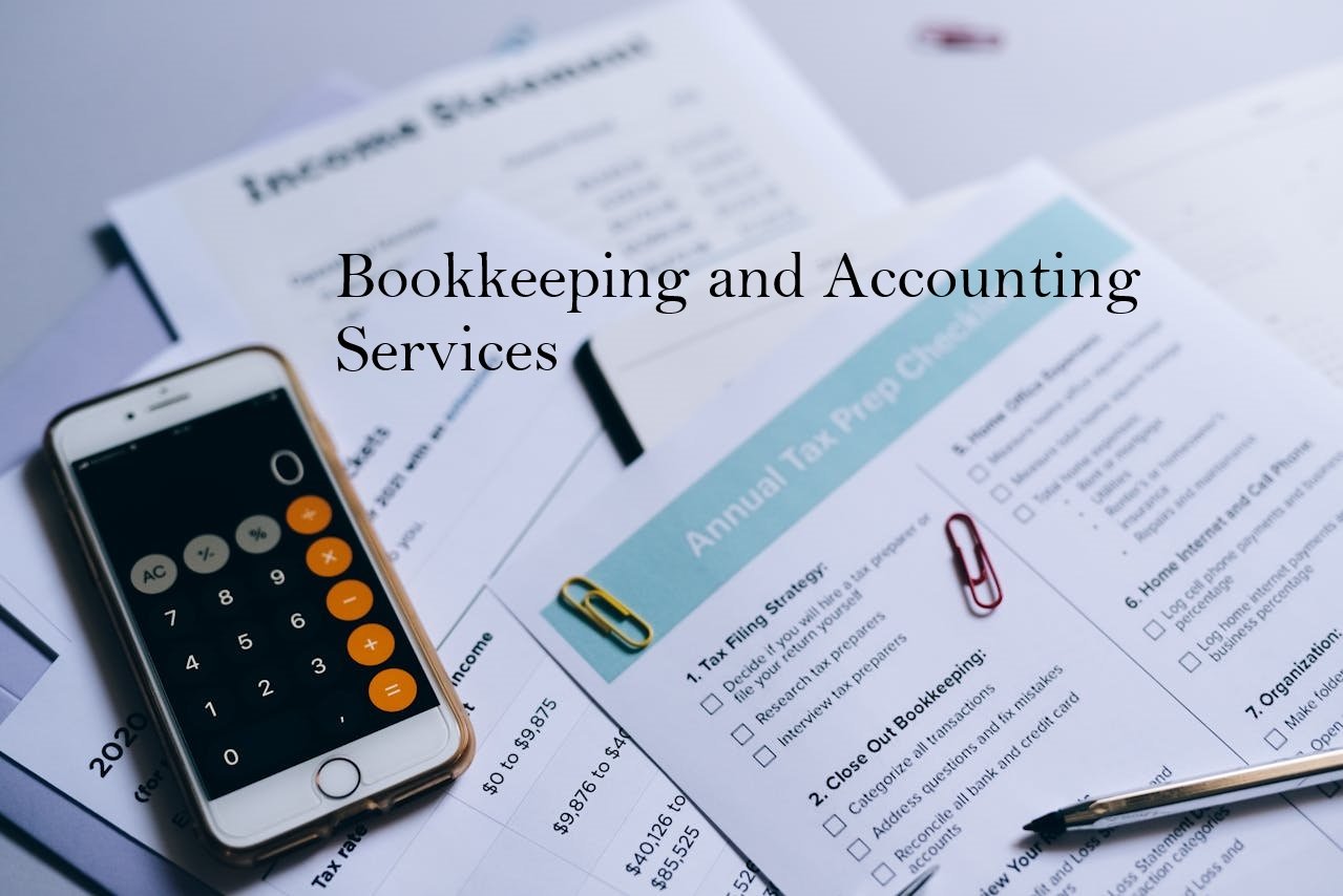 How many hours a day does a bookkeeper work?