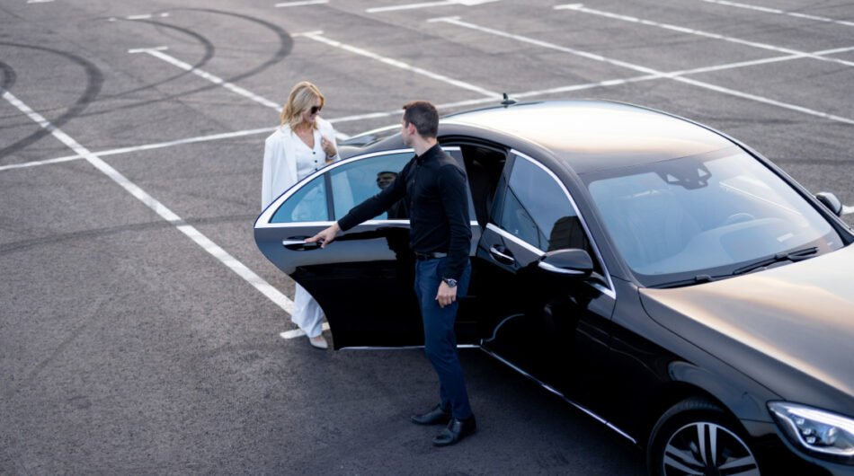 Common-Transfer-chauffeur-14-1