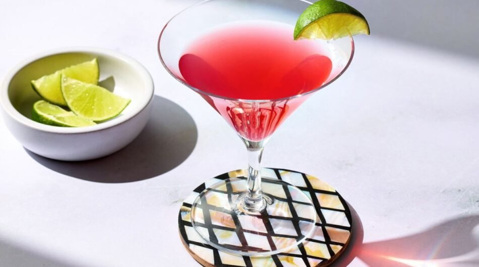 Cosmopolitan-Cocktail-Recipe
