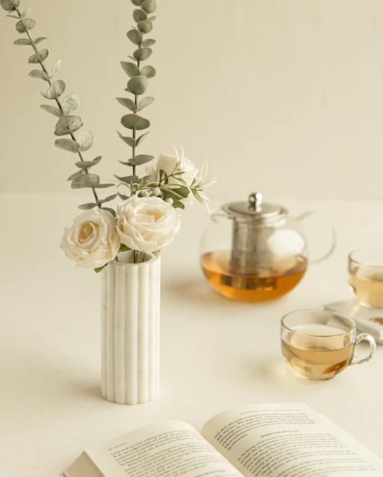 Best Gifts Under 2000 for Office Colleagues and Coworkers