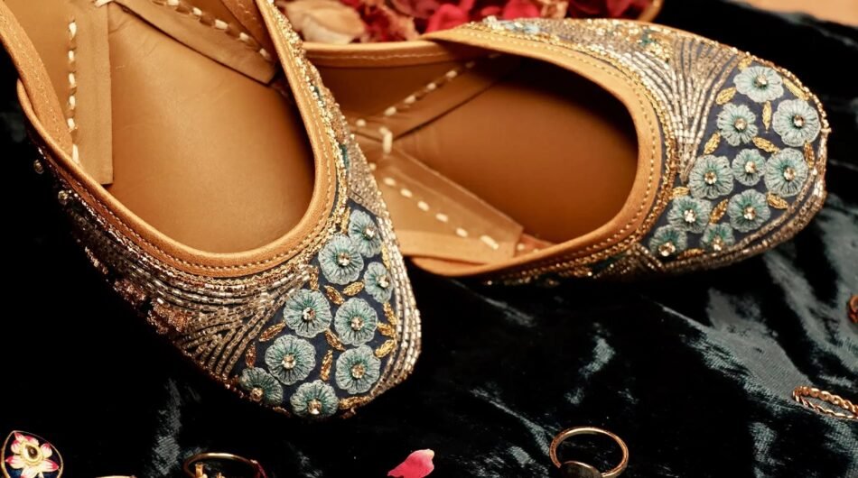 Experience Timeless Style With Handcrafted Juttis From Gulbhahar
