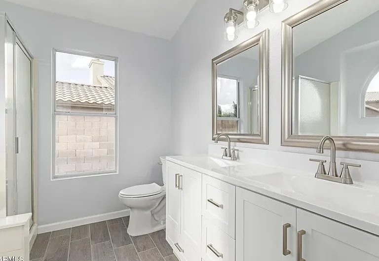 Searching for Houses for Sale in Arizona or Glendale CA Today?