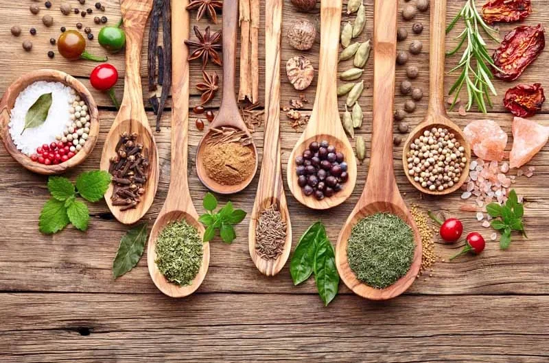 your_guide_to_kitchen_herbs_and_spices_cover-8766
