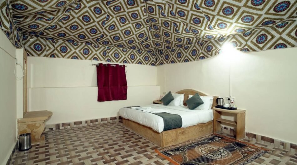 Luxury Desert Camp in Sam Sand Dunes – Thar Resort