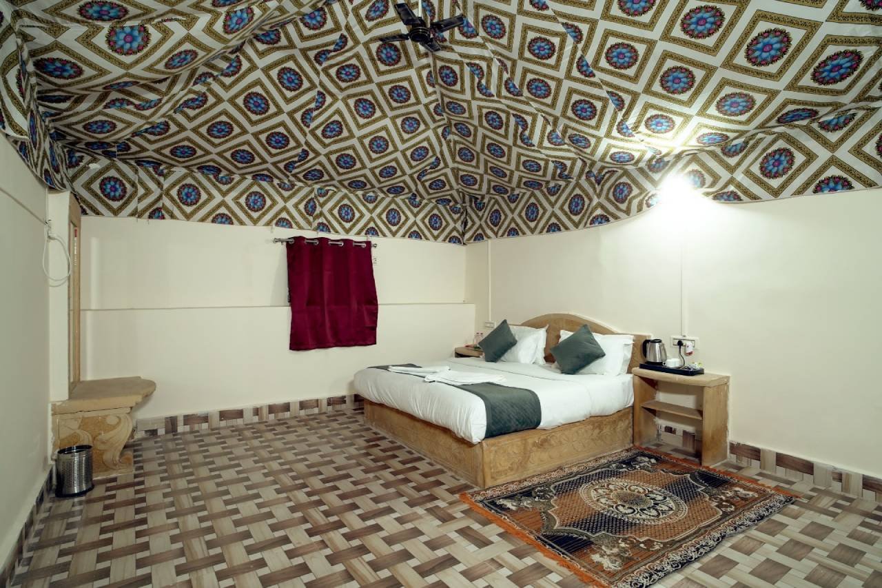 Luxury Desert Camp in Sam Sand Dunes – Thar Resort