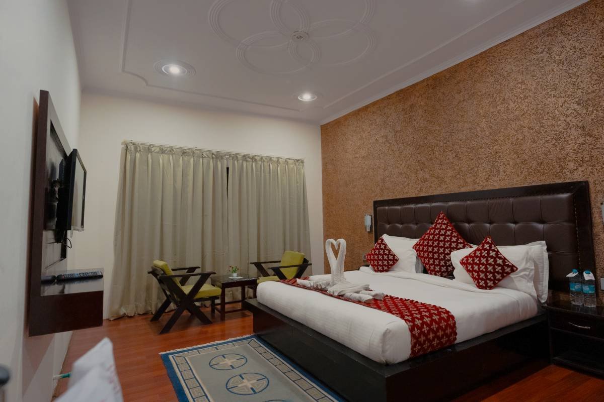 Best Luxury Family & Budget Hotel in Leh Ladakh
