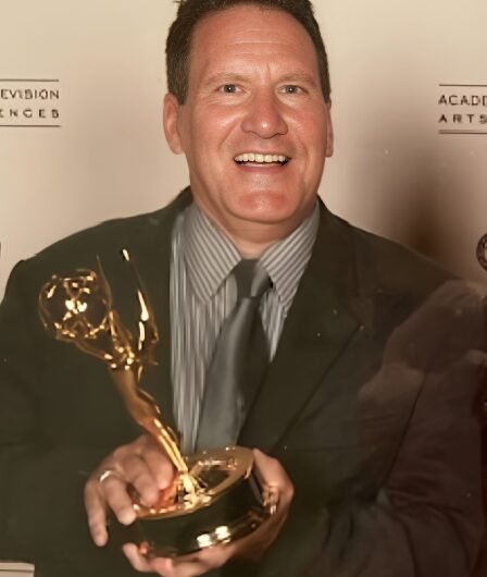 20240716173020_0-Steve-with-Emmy-Enh