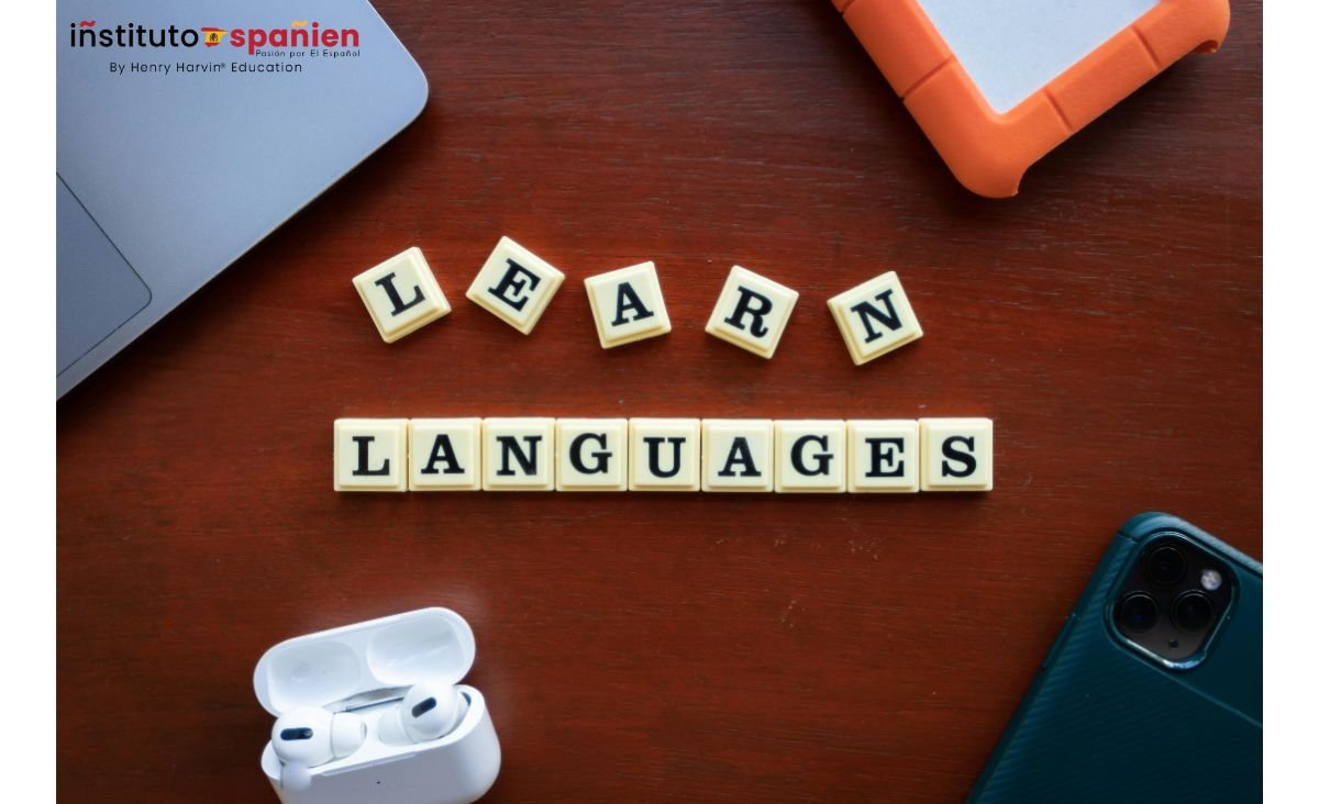 Advanced Spanish Language Learning Course: Key Features
