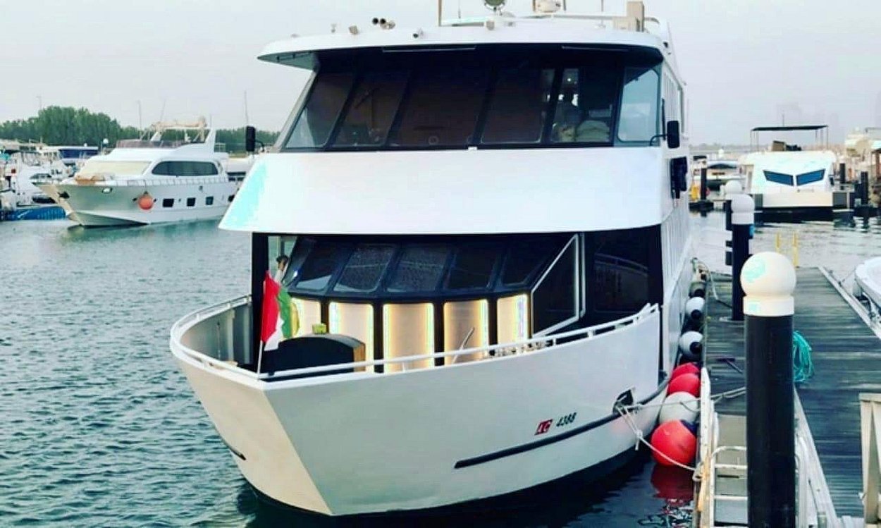 Cruise Dinner Booking