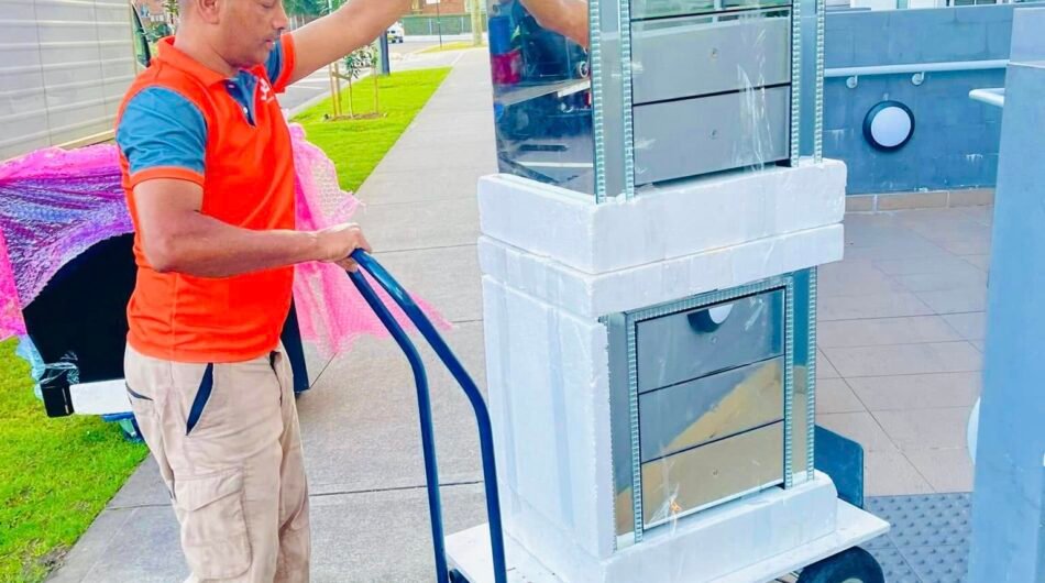 Your Moving Specialists in Toongabbie East- JAC Removals