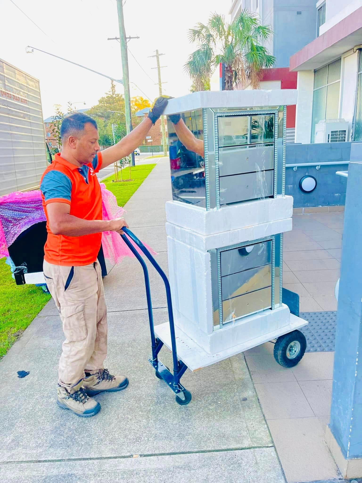 Your Moving Specialists in Toongabbie East- JAC Removals