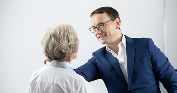 cosmetic-surgery-adelaide-Nov25-image