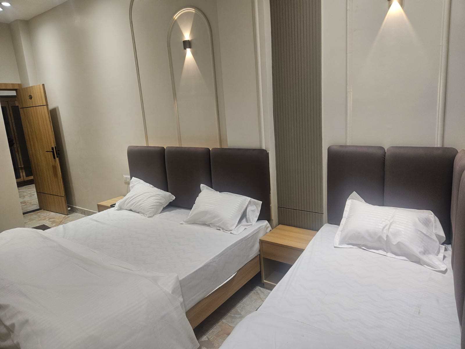 Best hotels near Ujjain railway station