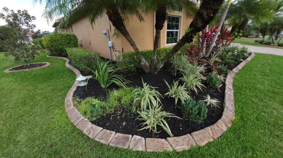 Concrete Curb Landscape Edging in Vero Beach, FL