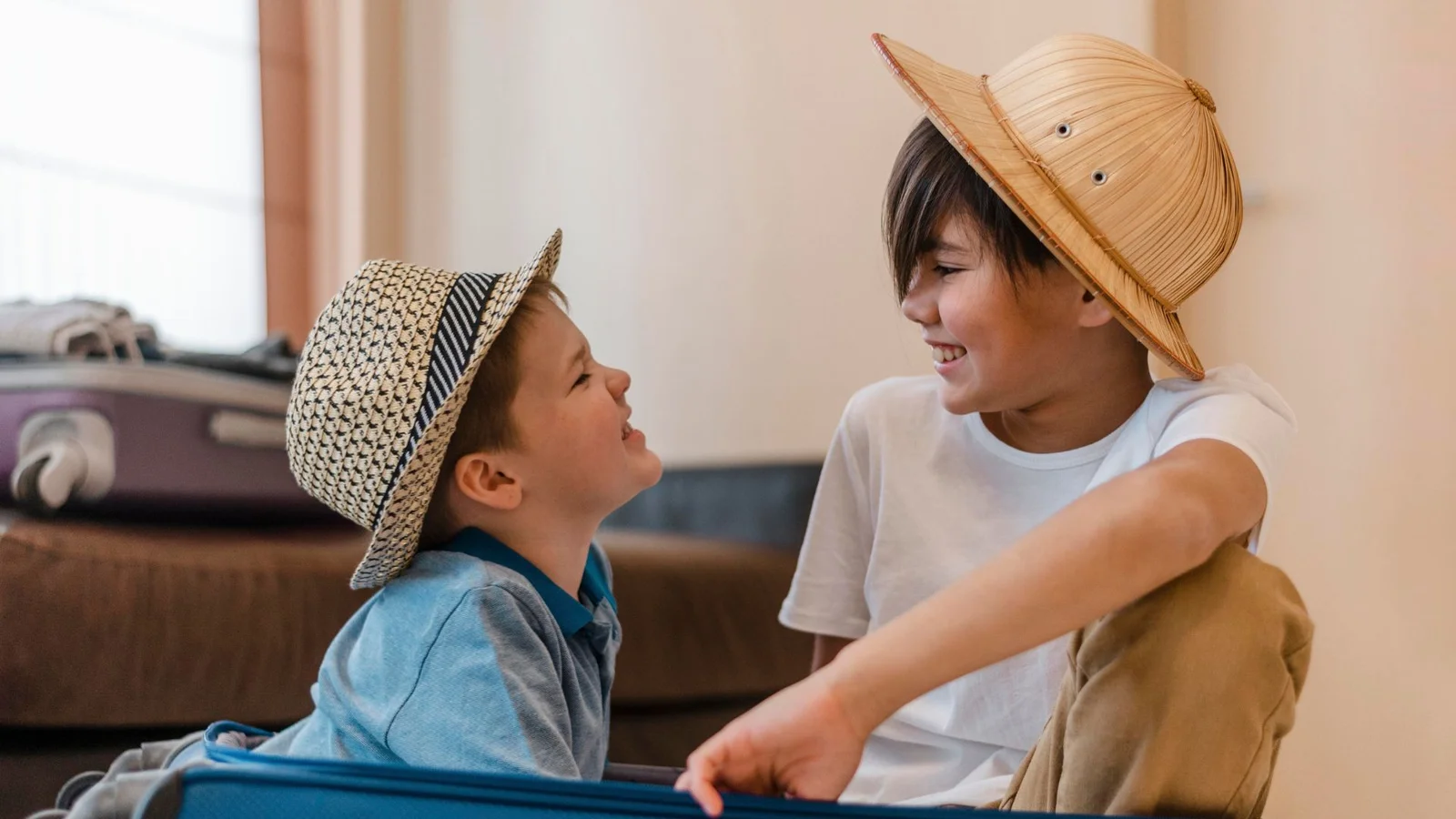 ¿Qué es la Política de Menores No Acompañados de Philippine Airlines? +1-888-738