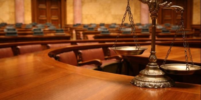 Advocate-in-Dwarka-Court