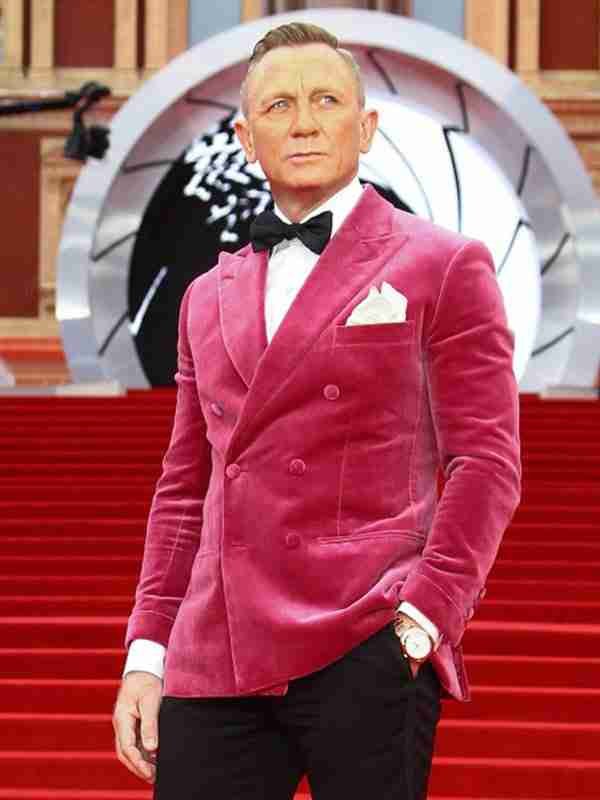 Daniel Craig Pink Blazer – Sleek and Modern