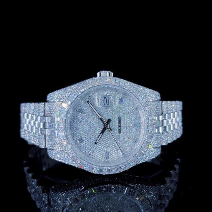 Luxury Iced Out Watches: Sparkle with Style and Precision