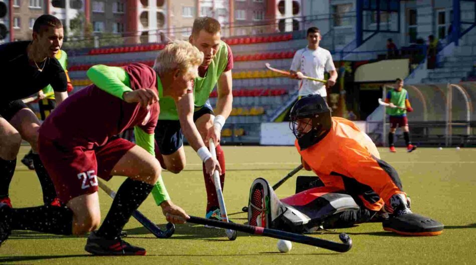compressed_field-hockey-players-tournament-game-4