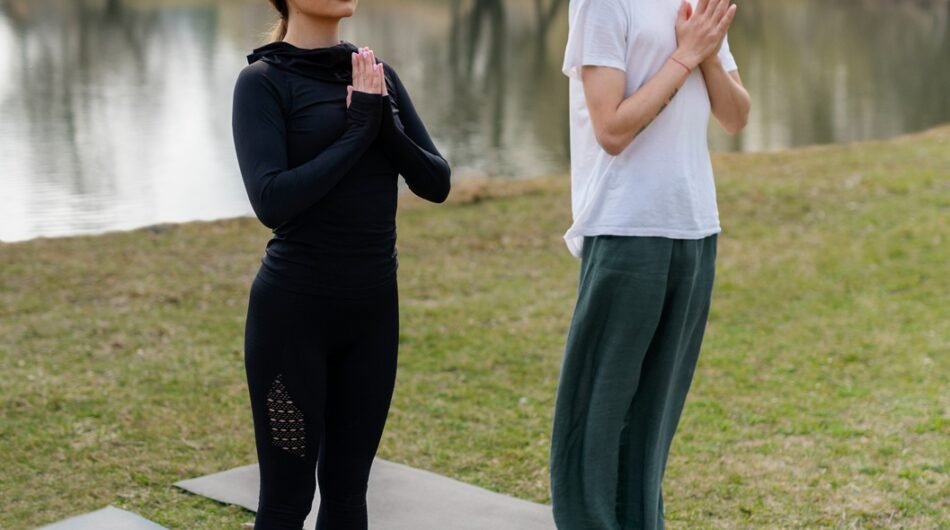 people-practicing-yoga-outside-1