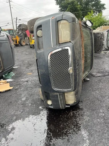 sell-my-car-near-me-salvage-car-junk-car-junk-car-buyers-cash-for-cars