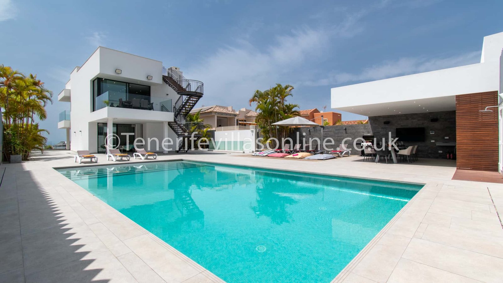 Luxury Holiday Villas in Tenerife – Book Your Dream Vacation Today!
