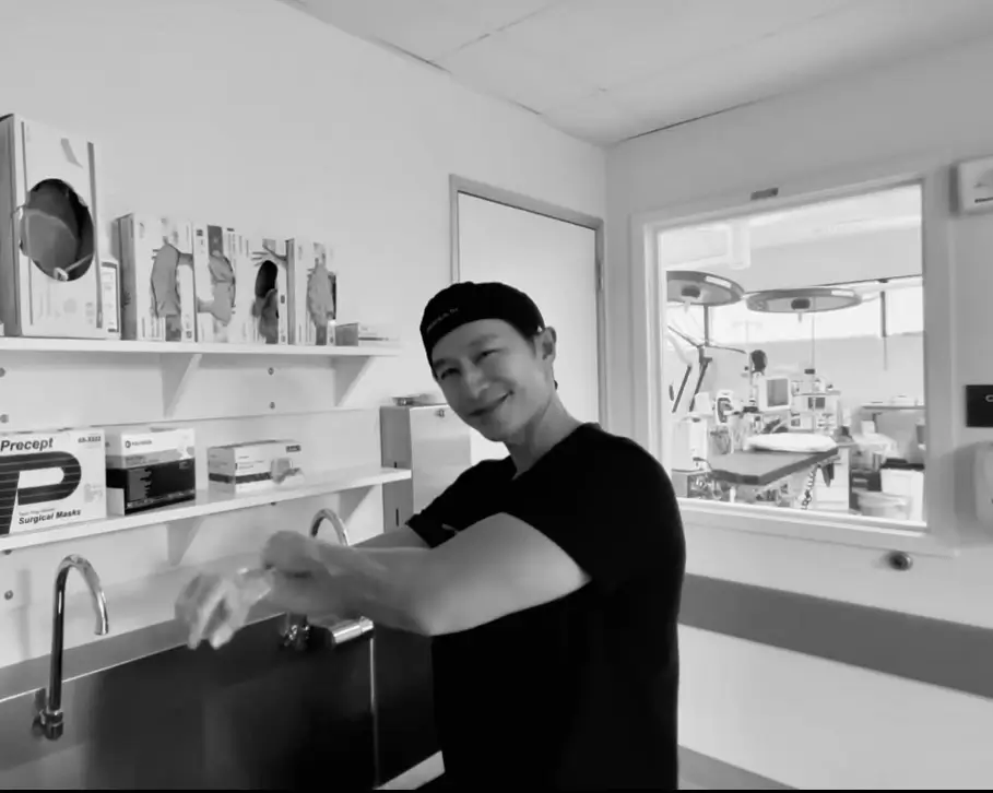 Dr Albert Wong MD – Neurosurgeon