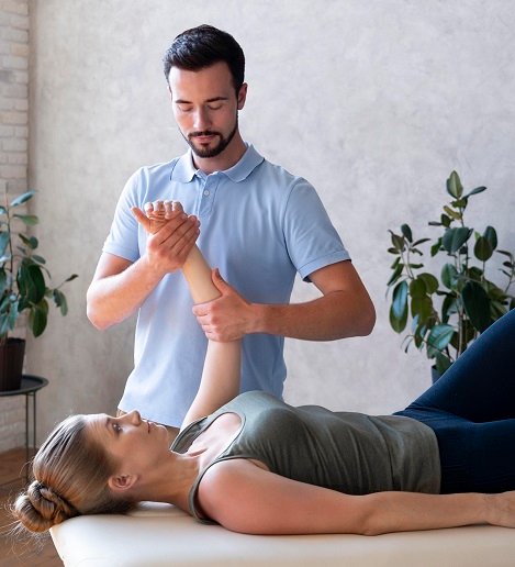 Physiotherapy-at-home-in-Noida