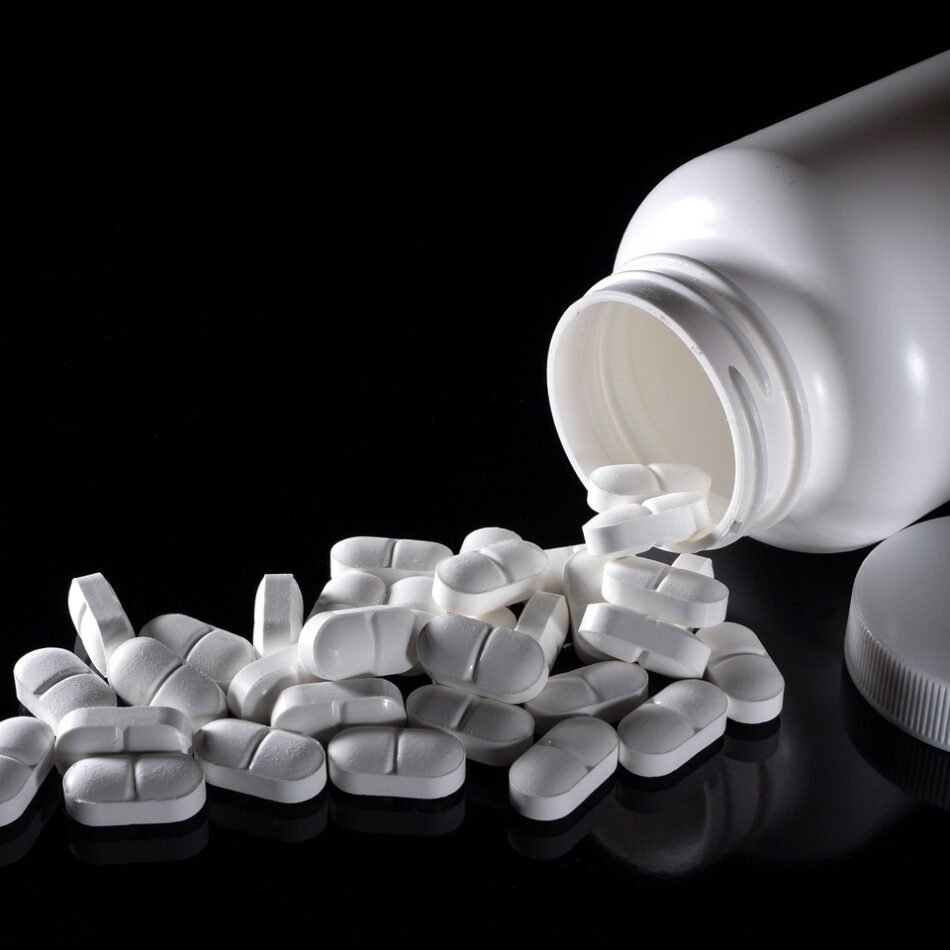 imgi_207_pills-6605899_1280