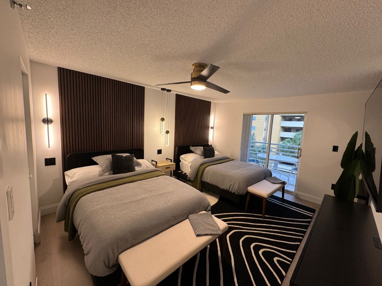 Le Frontenac Apt 501 Miami Beach Rental | Miami Beach Apartments