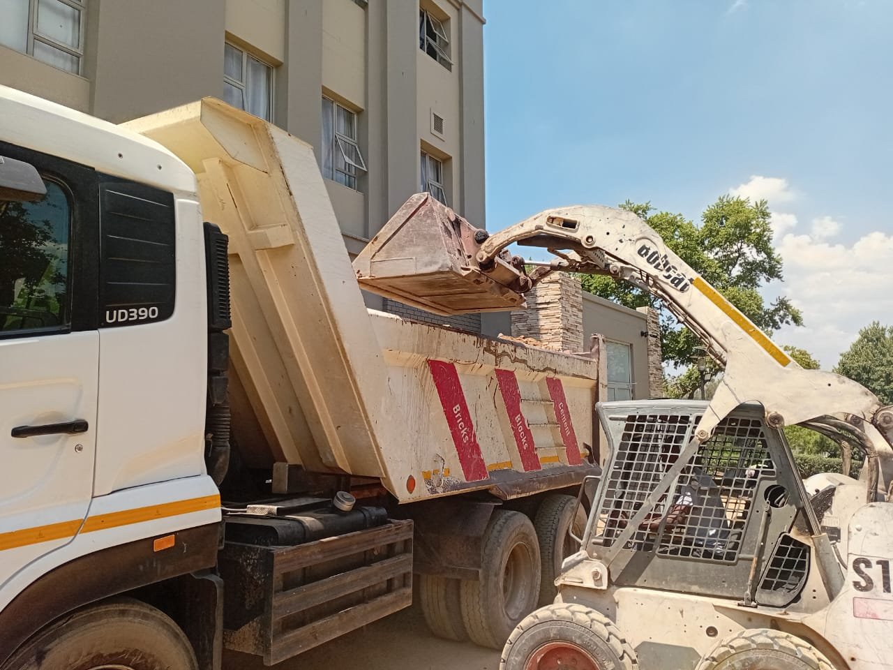 BIKCON Sand, Stone and Rubble