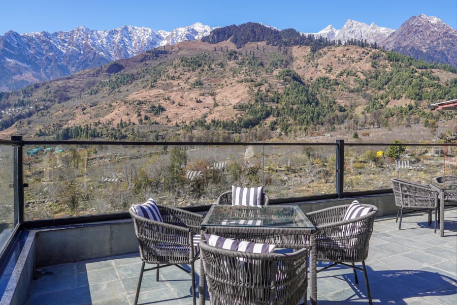 Hotel in Manali Near Mall Road | Comfortable Stay in Prime Location