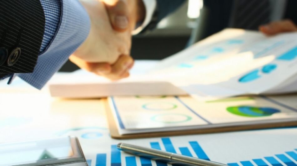 Expert-Financial-Advisory-Services-Every-Business-Needs-to-Succeed