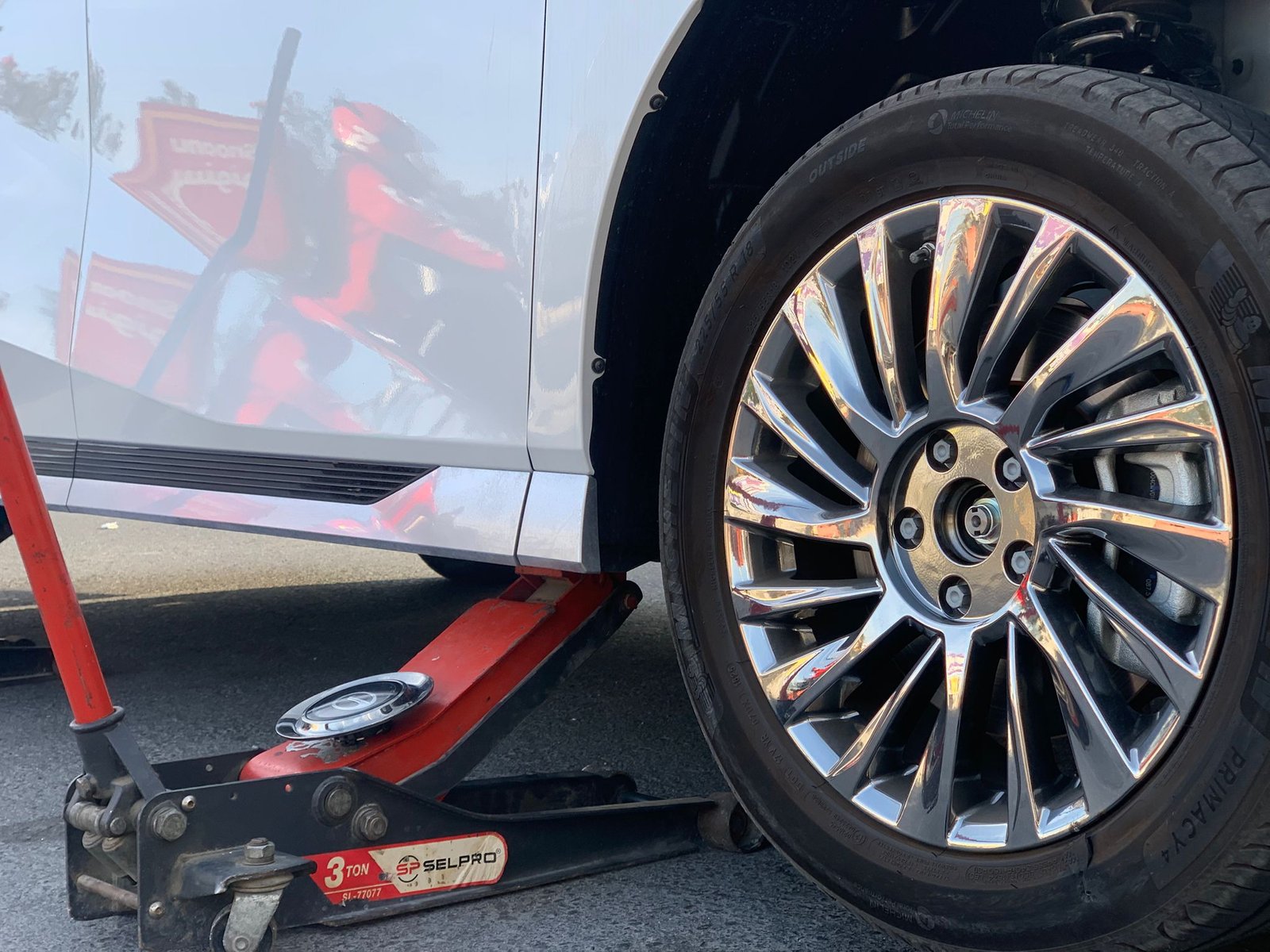 Flat Tyre Mobile service Doha Qatar