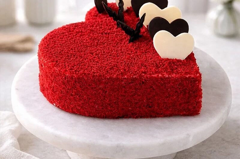 Surprise Your Mom with Mother’s Day Cake Delivery Online