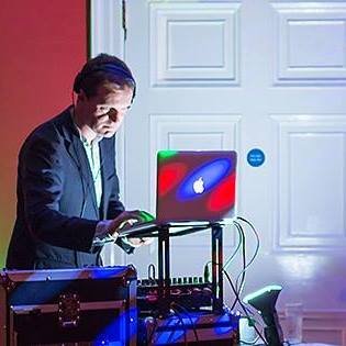 DJ